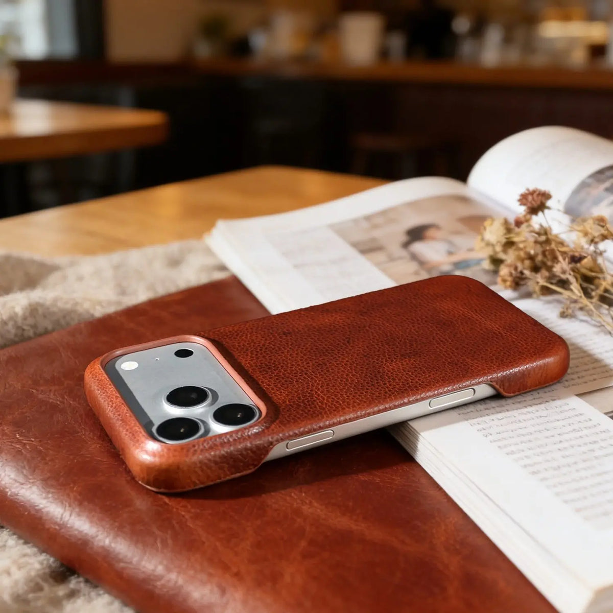 For Iphone 17 Pro Max Case for IPhone 18 Pro 16 15 14 13 12 XR 11 Genuine Leather Cover Cases Aesthetic Vintage Phone Back Coque