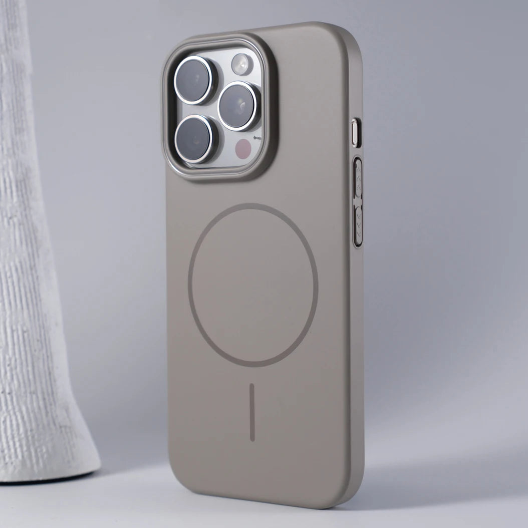 Luxury Original Hard PC For Magsafe Case for iPhone 17 Air 16 15 14 Plus 13 12 Mini 11 Pro Max Shockproof Matte Magnetic Cover