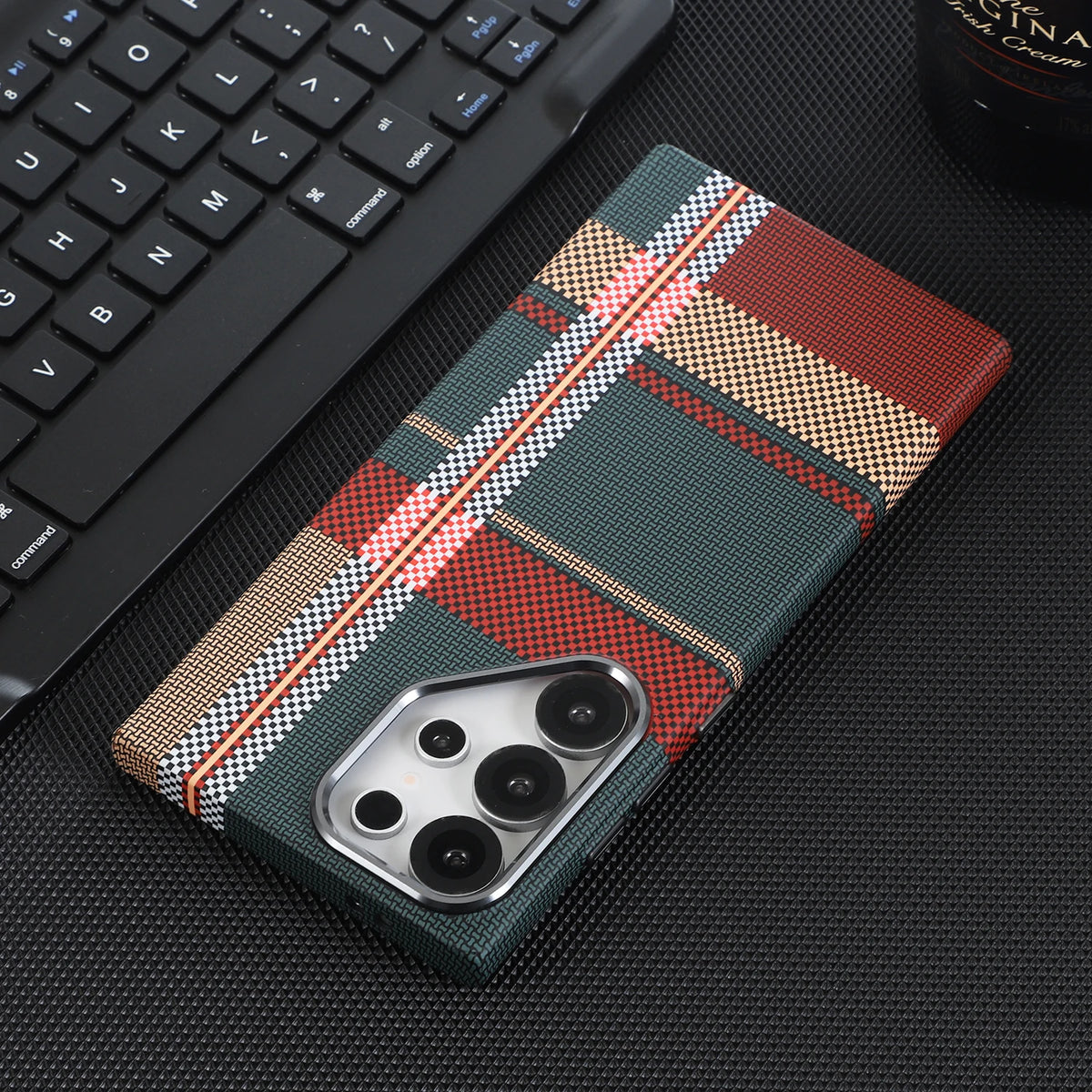 Luxury Kevlar Aramid Fiber Case For Samsung Galaxy S22 S23 S24 S25 S26 Ultra Plus Magnetic Carbon Fiber Phone Cover For S26 Plus
